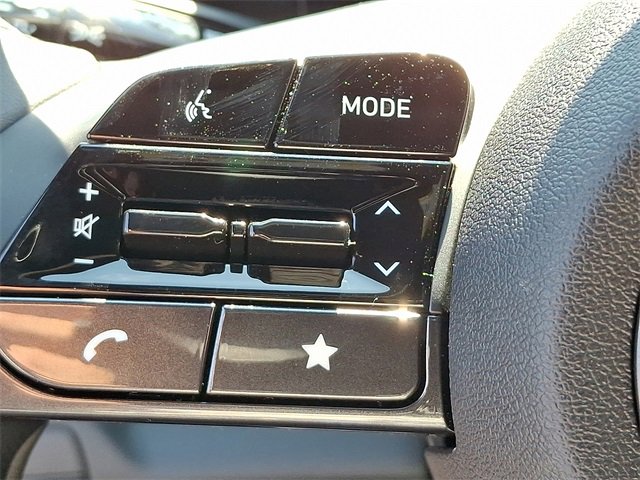 New 2025 Hyundai Elantra SEL image 11