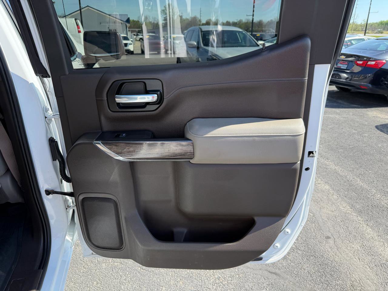 Used 2020 Chevrolet Silverado 1500 LTZ image 20
