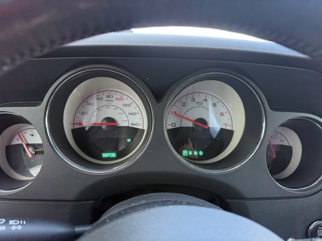 Used 2014 Dodge Challenger R/T image 9