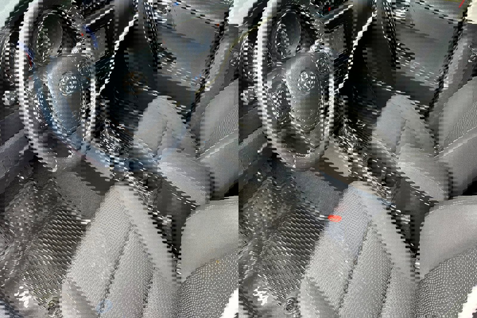 Used 2017 Toyota Corolla iM w/ Carpet Mat Package image 10