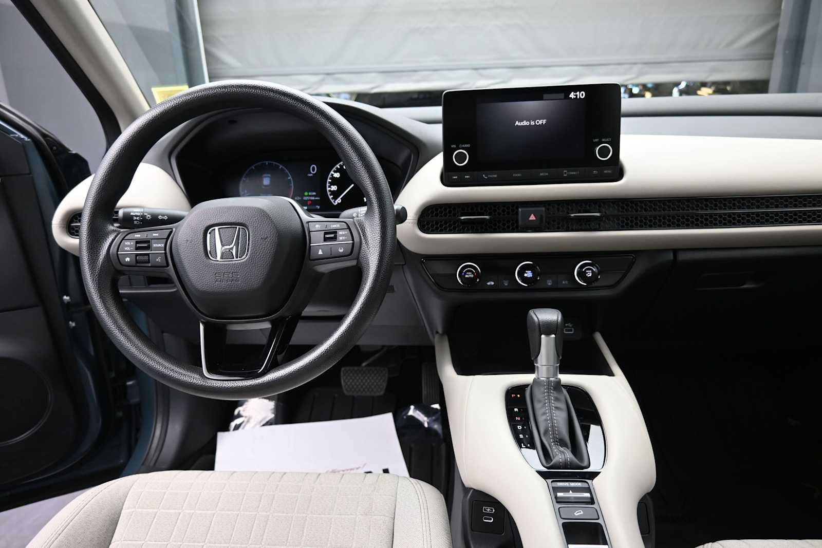 Used 2024 Honda HR-V LX image 14