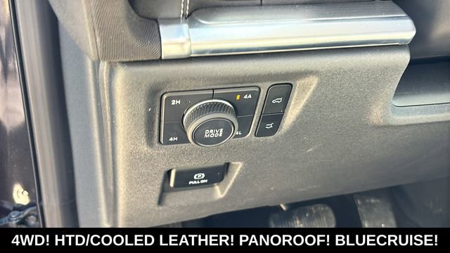 Used 2025 Ford Expedition Max Platinum AWD/4WD image 12