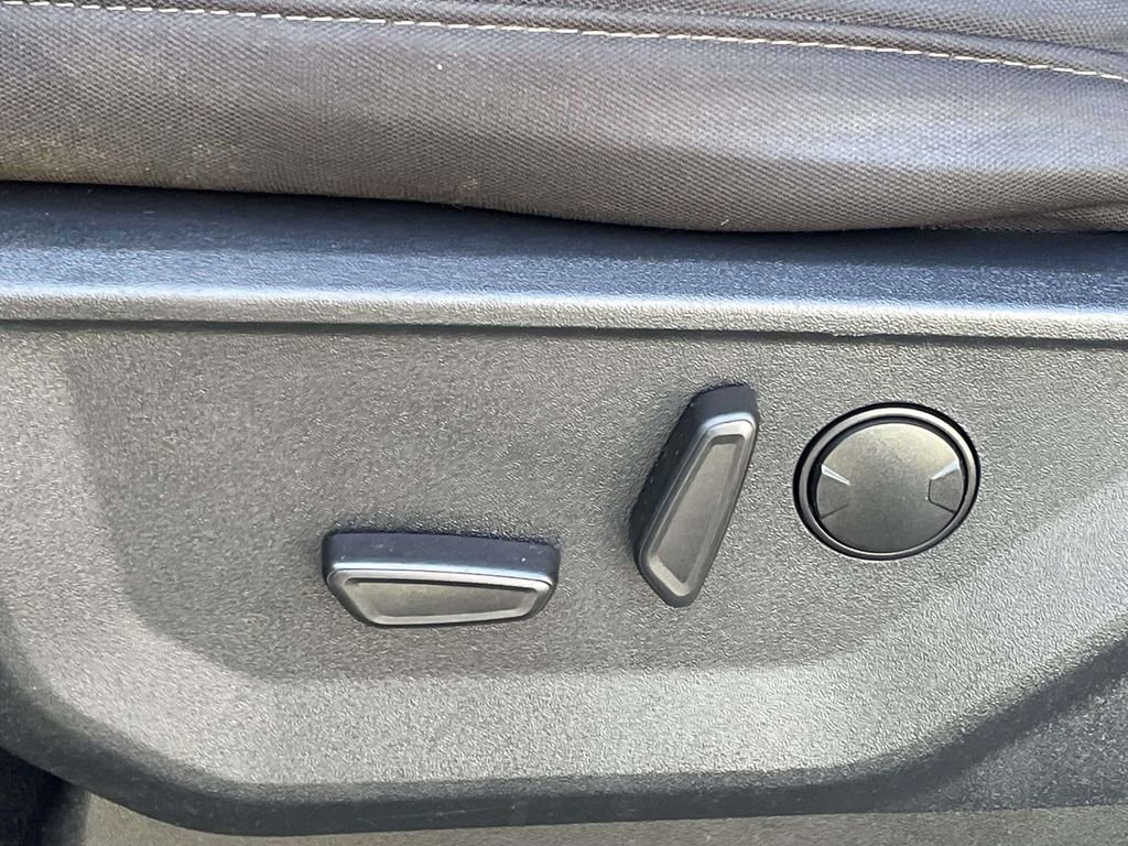 Used 2022 Ford F150 XLT w/ Equipment Group 302A High image 17