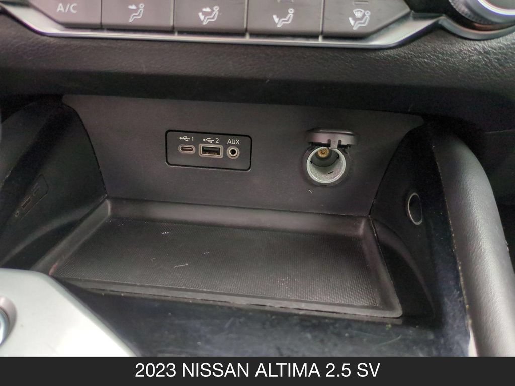 Used 2023 Nissan Altima 2.5 SV FWD image 26