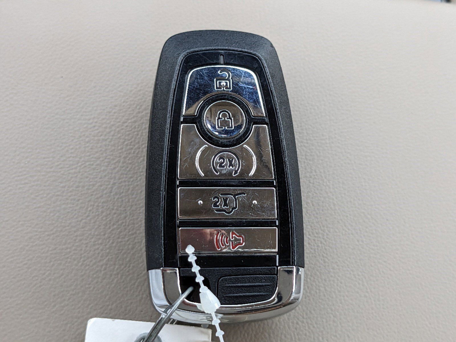 Certified 2023 Lincoln Nautilus Reserve w/ Equipment Group 202A image 31