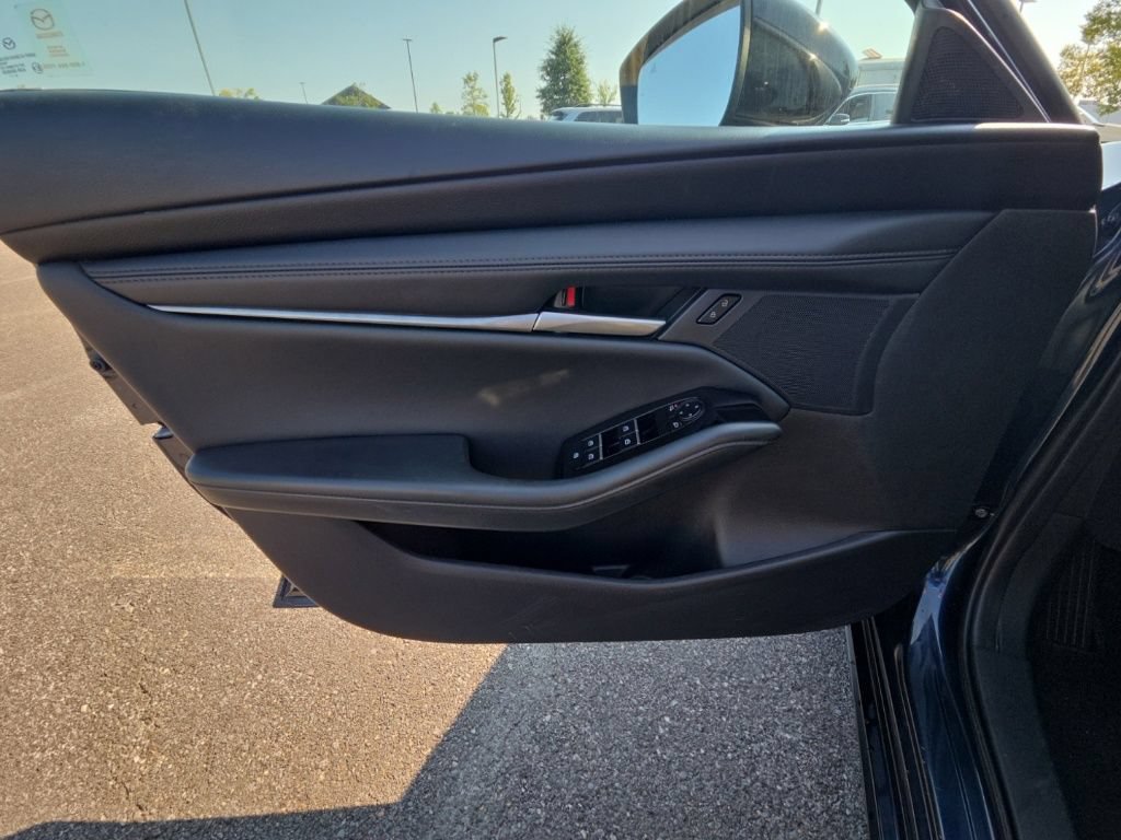 Used 2025 MAZDA MAZDA3 s FWD image 25