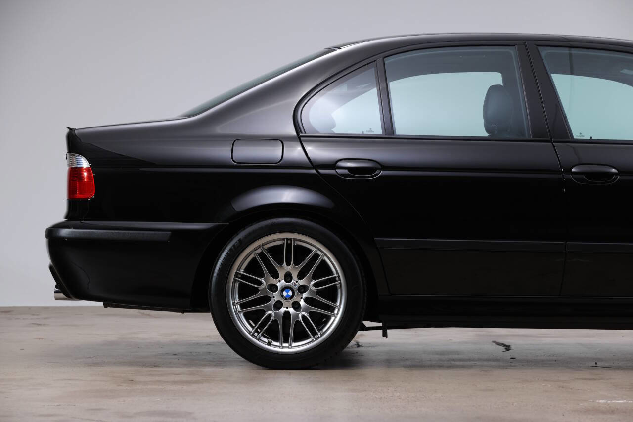 Used 2002 BMW M5 image 27