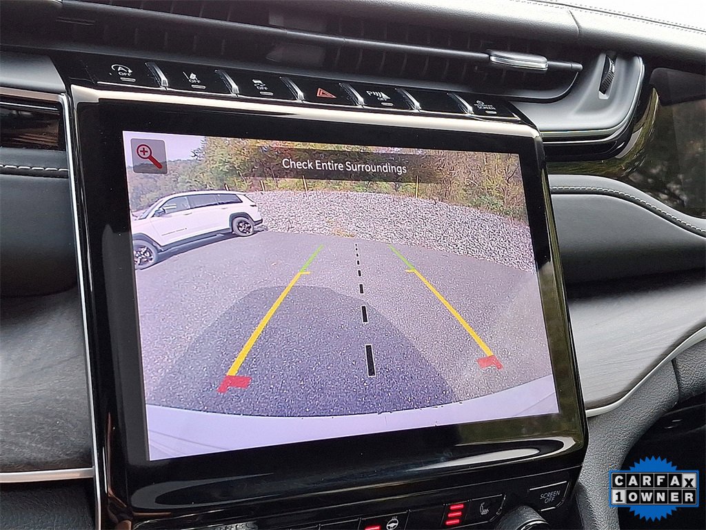 Used 2022 Jeep Grand Cherokee Limited image 4