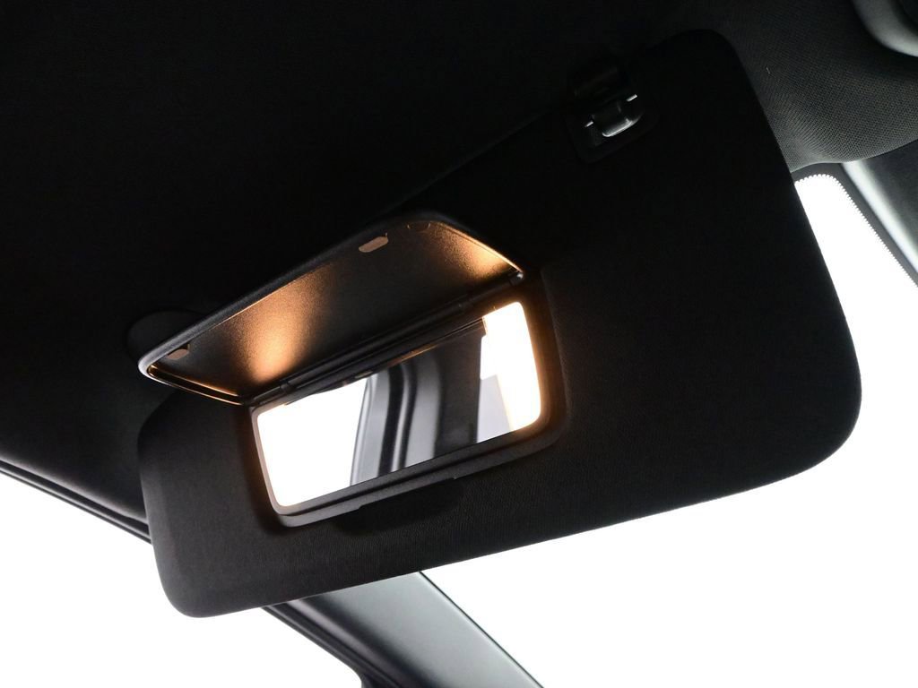 Used 2026 Chevrolet Equinox EV LT FWD image 37