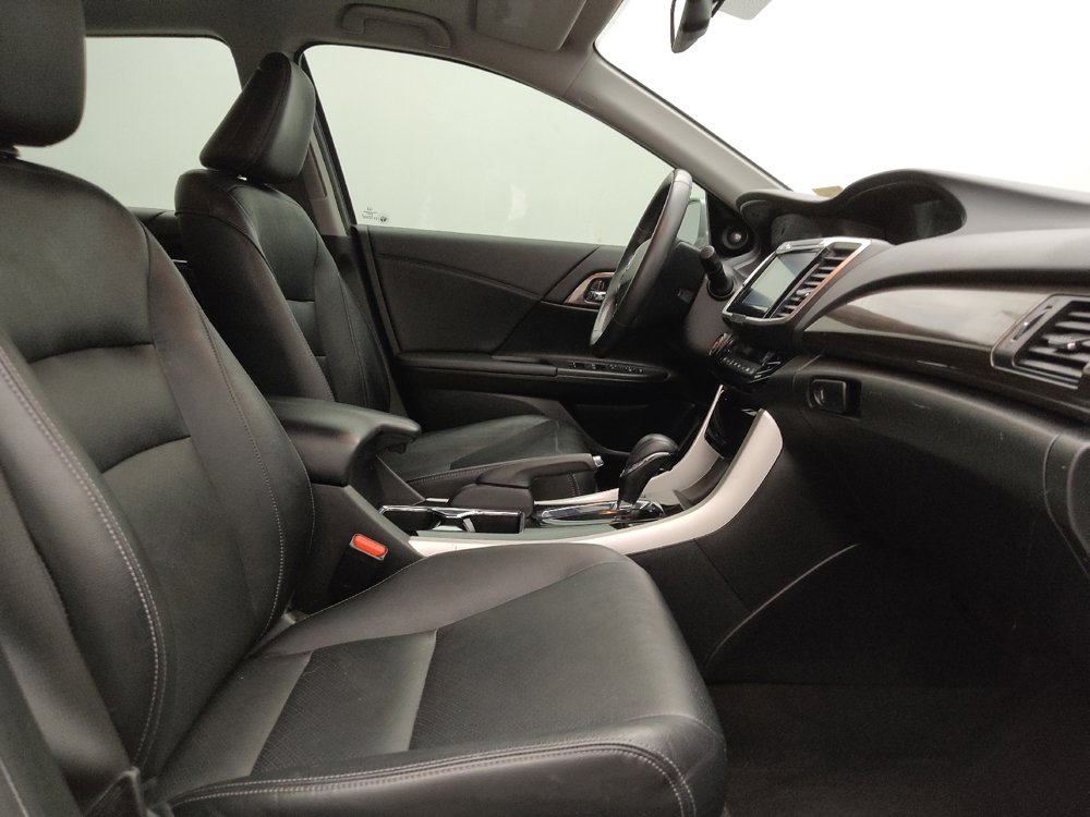 Used 2017 Honda Accord EX-L image 21