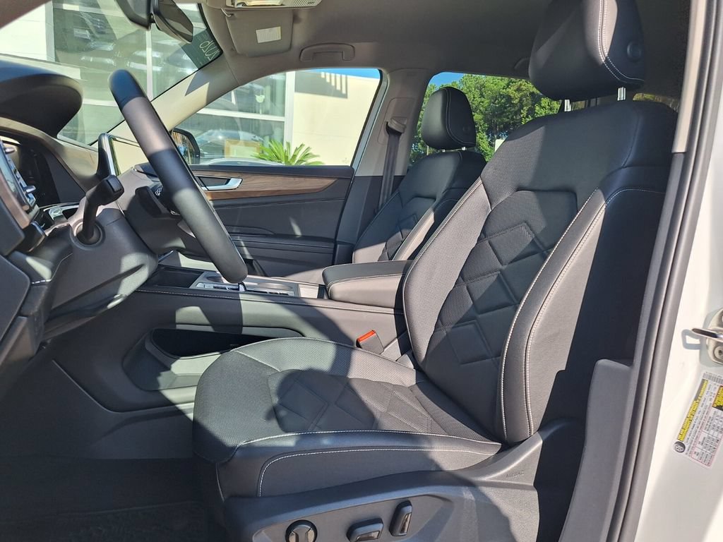 Used 2026 Volkswagen Atlas SE FWD image 21