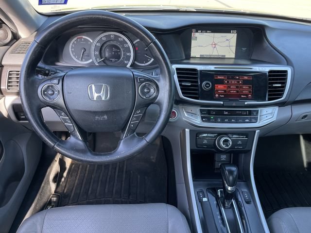 Used 2015 Honda Accord Touring image 11
