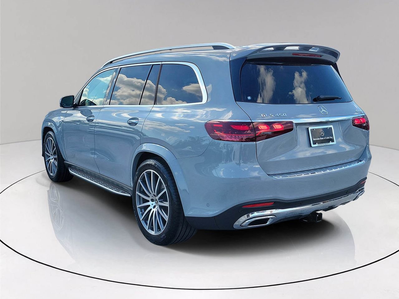 New 2026 Mercedes-Benz GLS 450 4MATIC image 4