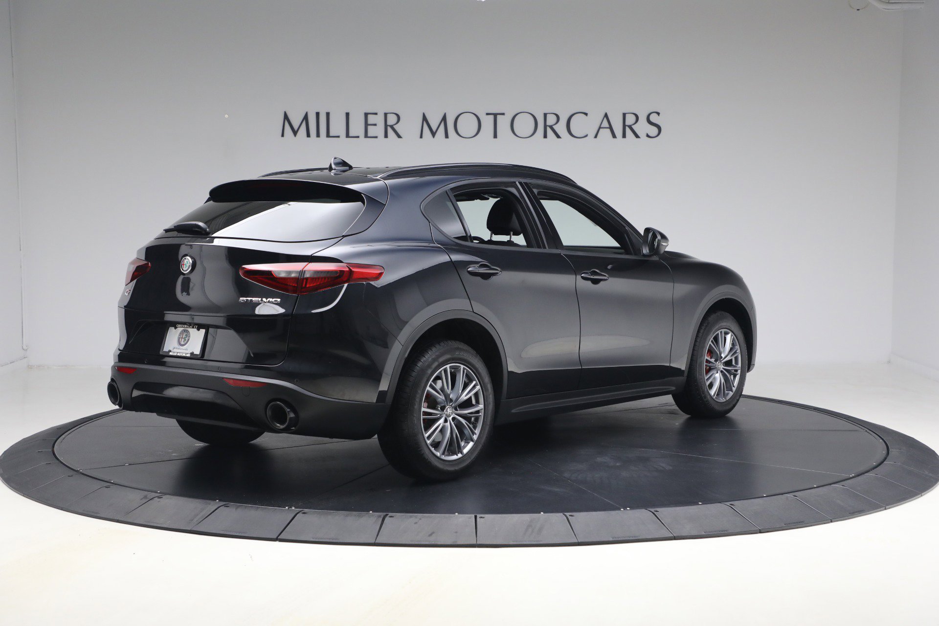 Used 2022 Alfa Romeo Stelvio Sprint AWD/4WD image 7