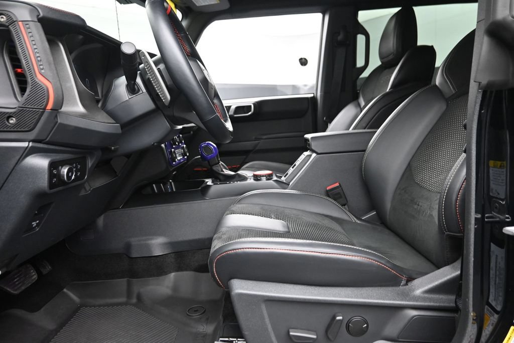 Used 2025 Ford Bronco Raptor AWD/4WD image 16
