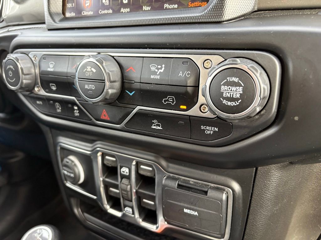 Used 2022 Jeep Wrangler Unlimited Sahara image 31