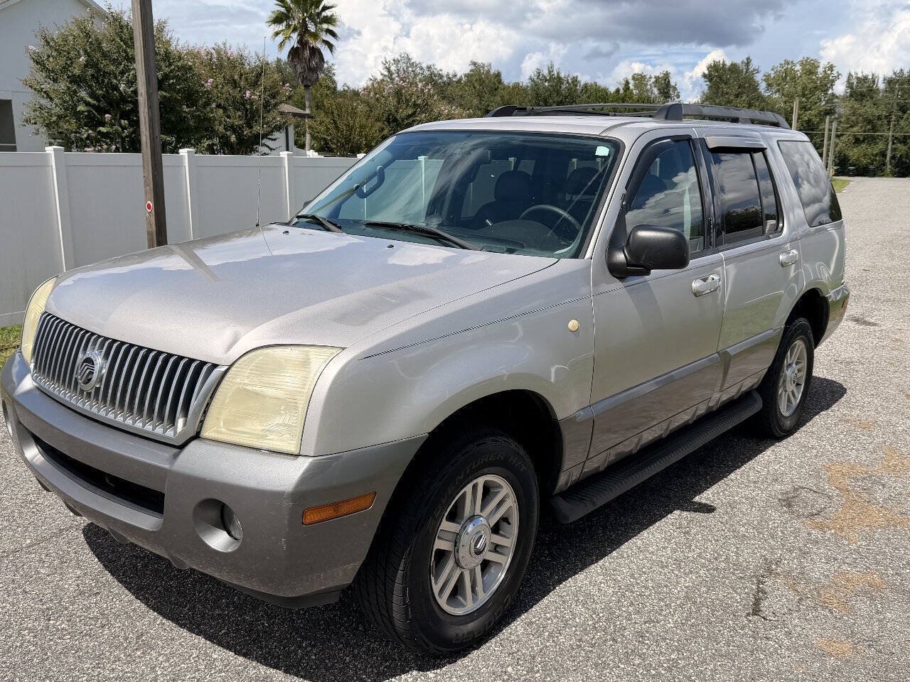 Used 2005 Mercury Mountaineer Luxury