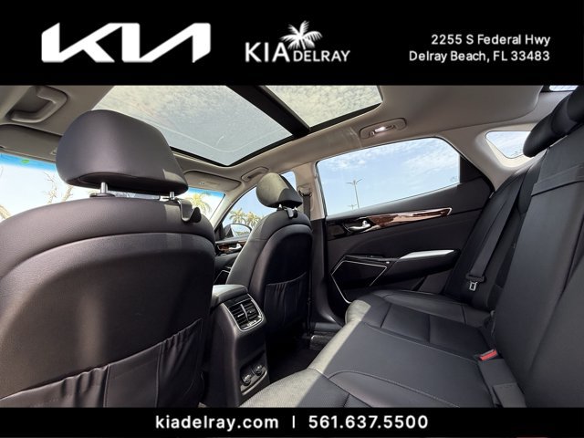 Used 2017 Kia Cadenza Technology FWD image 14