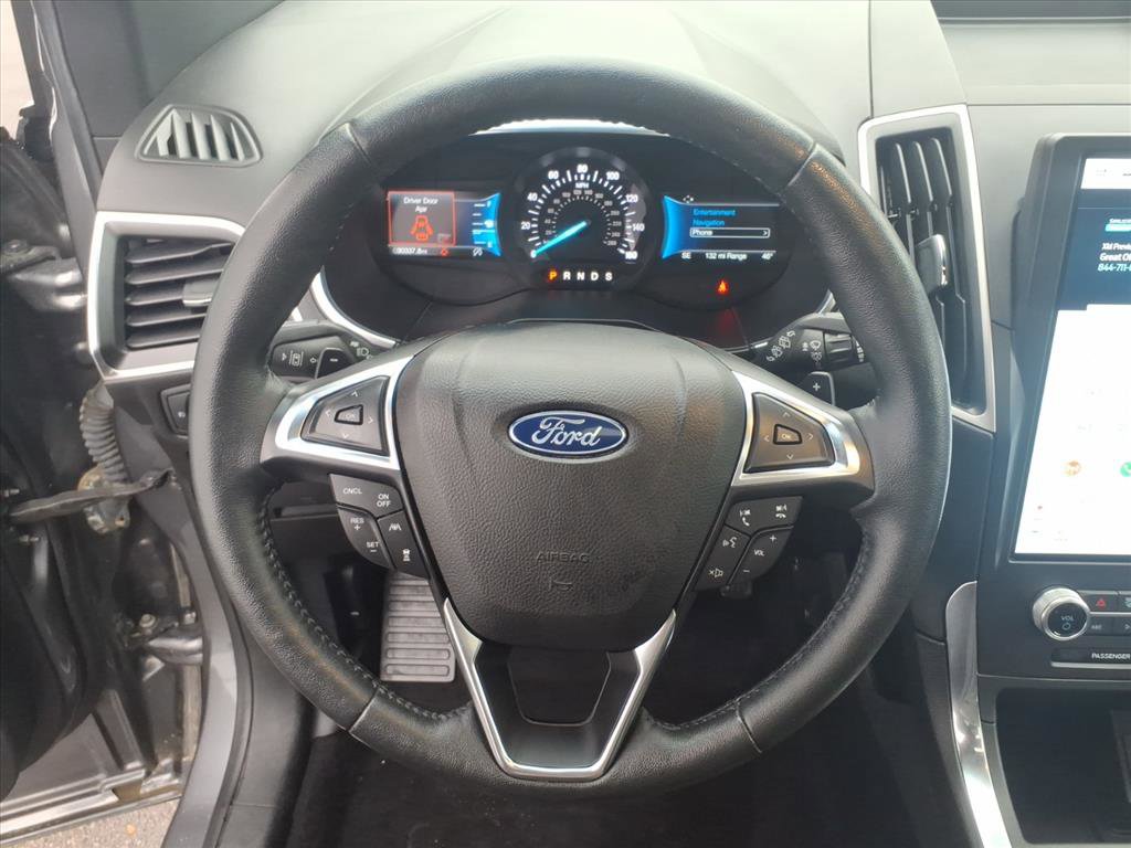 Used 2021 Ford Edge Titanium w/ Equipment Group 301A image 15