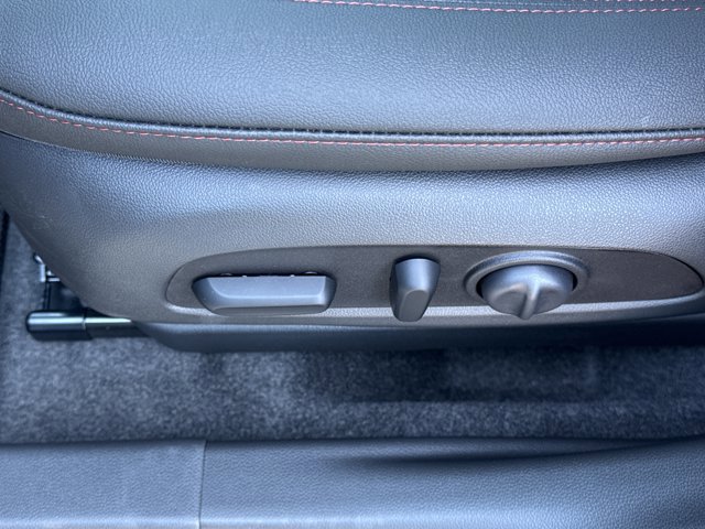 New 2026 Chevrolet Trax RS w/ Sunroof Package image 15