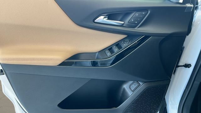 New 2027 Chevrolet Equinox ACTIV w/ Safety and Technology Package FWD image 12