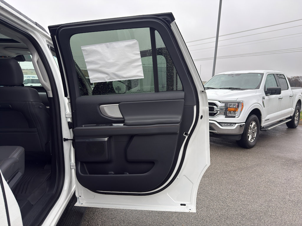 New 2025 Ford Expedition Max Active image 16