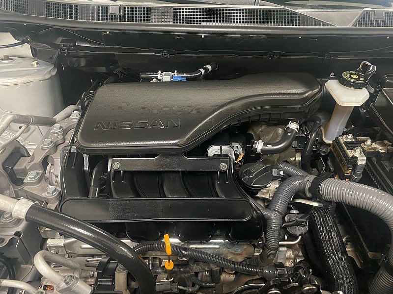 Used 2018 Nissan Rogue Sport SL w/ SL Premium Package image 17