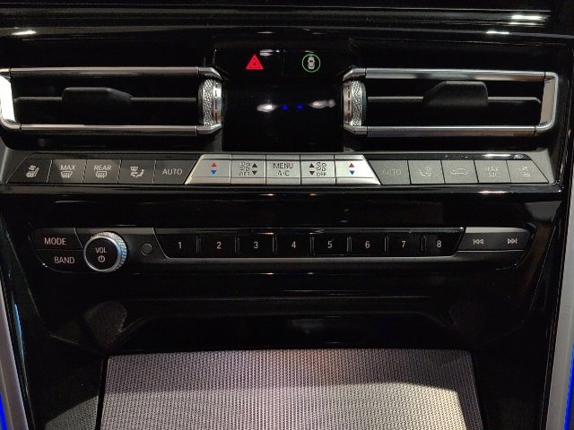 Used 2023 BMW M850i xDrive Convertible w/ Driving Assistance Package image 10