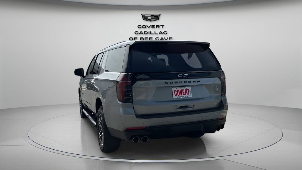 Used 2025 Chevrolet Suburban Z71 image 7