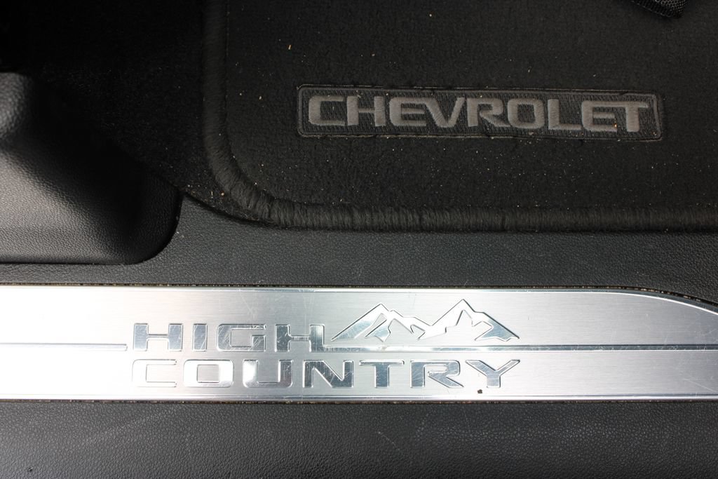 Used 2020 Chevrolet Silverado 2500 High Country w/ Z71 Off-Road Package AWD/4WD image 33