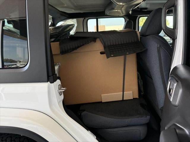 New 2026 Jeep Wrangler Unlimited Sport w/ Dual Top Group AWD/4WD image 17