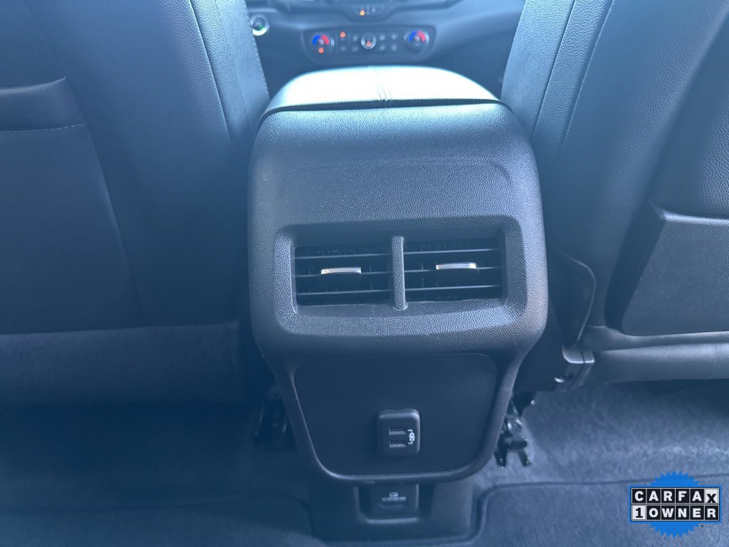 Used 2024 GMC Terrain SLT image 50