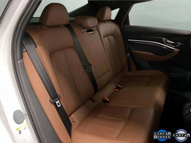 Used 2022 Audi e-tron Premium Plus w/ Premium Plus Package image 81