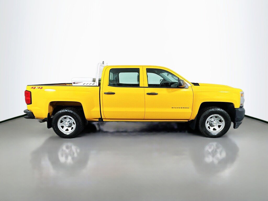 Used 2018 Chevrolet Silverado 1500 W/T w/ Trailering Package AWD/4WD image 6