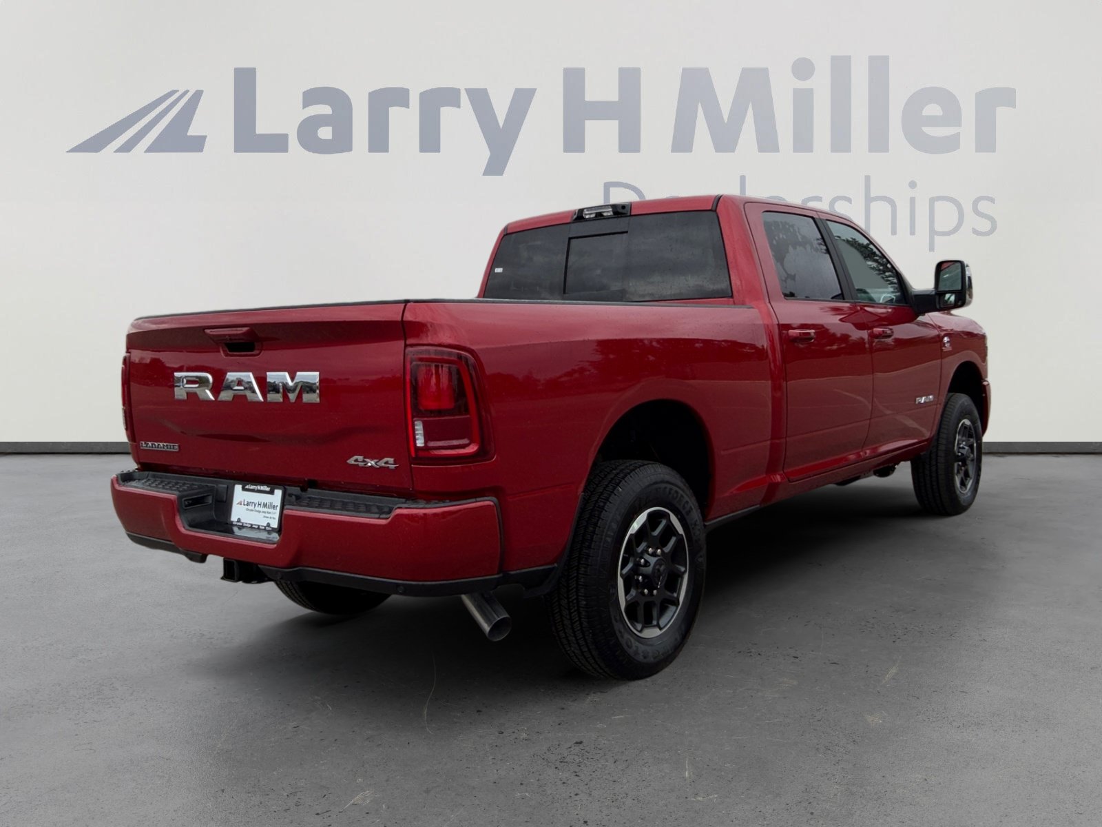 New 2026 RAM 2500 Laramie AWD/4WD image 6