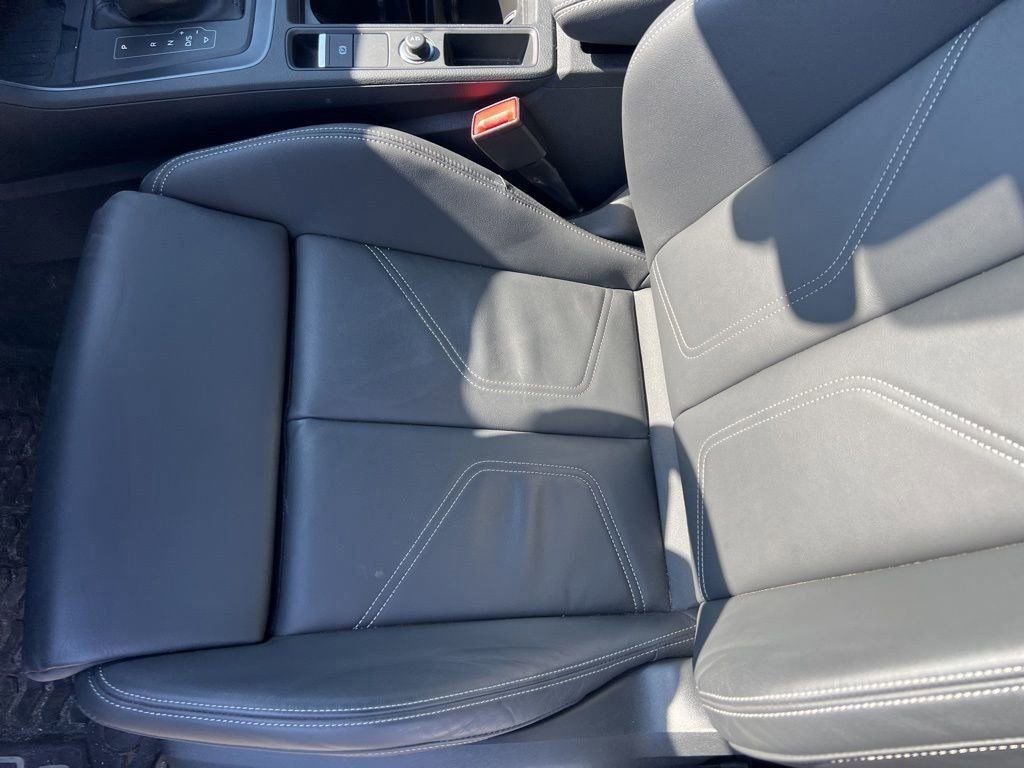 Used 2025 Audi Q3 2.0T Premium w/ Convenience Package image 11