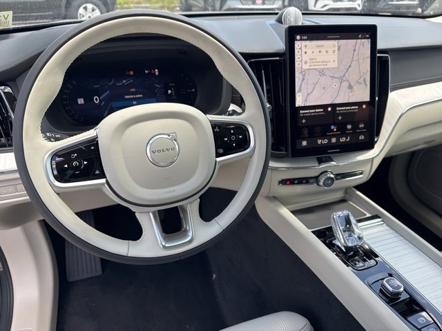 New 2026 Volvo XC60 T8 Ultra w/ Protection Package Premier image 12