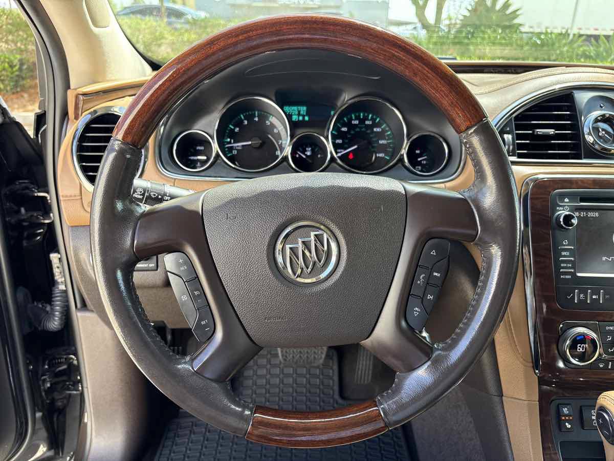 Used 2013 Buick Enclave Premium FWD image 24
