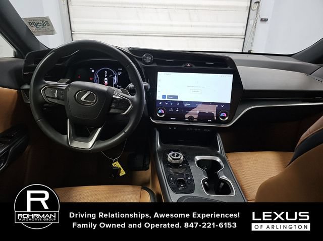 Used 2023 Lexus RZ 450e Premium w/ Technology Package AWD/4WD image 7
