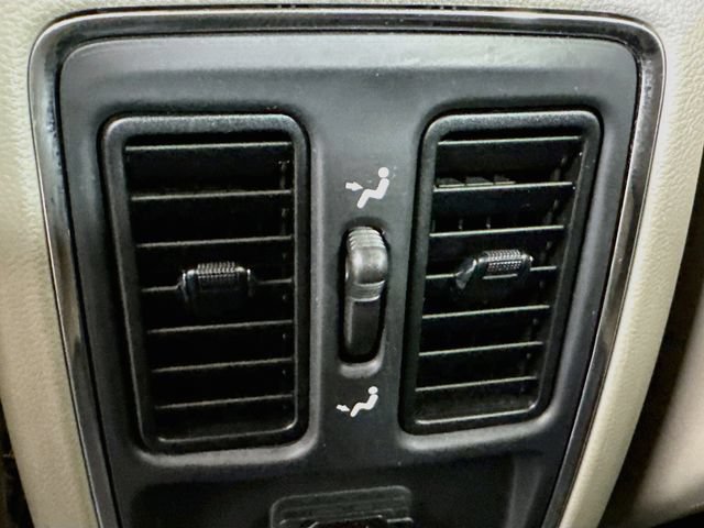 Used 2013 Jeep Grand Cherokee Laredo AWD/4WD image 29