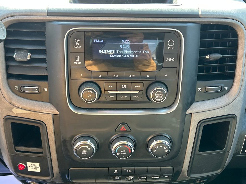 Used 2016 RAM 4500 Tradesman image 20