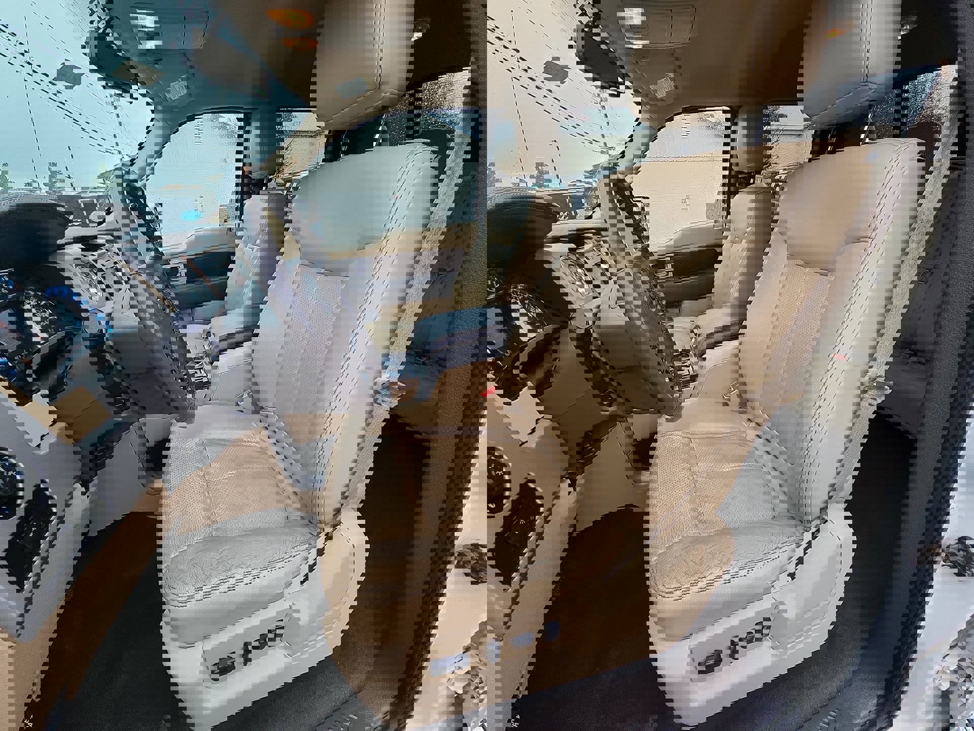 Used 2012 Ford F150 Lariat w/ Lariat Plus Pkg image 13