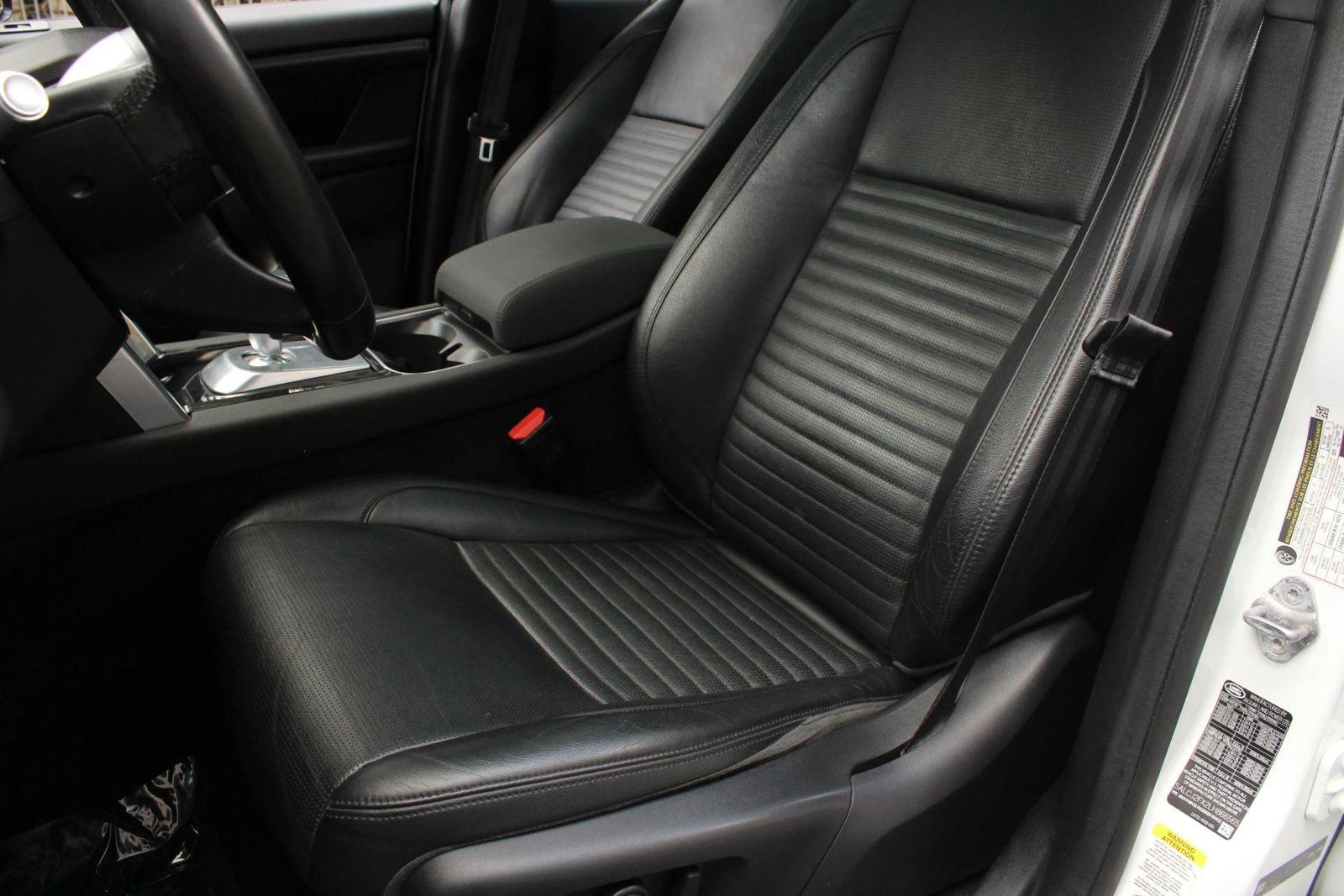 Used 2020 Land Rover Discovery Sport S AWD/4WD image 17