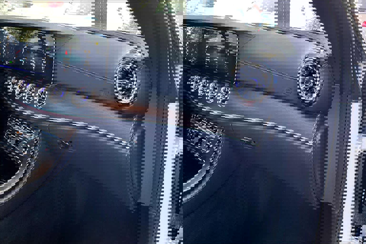 Used 2022 Mercedes-Benz E 450 Coupe image 18