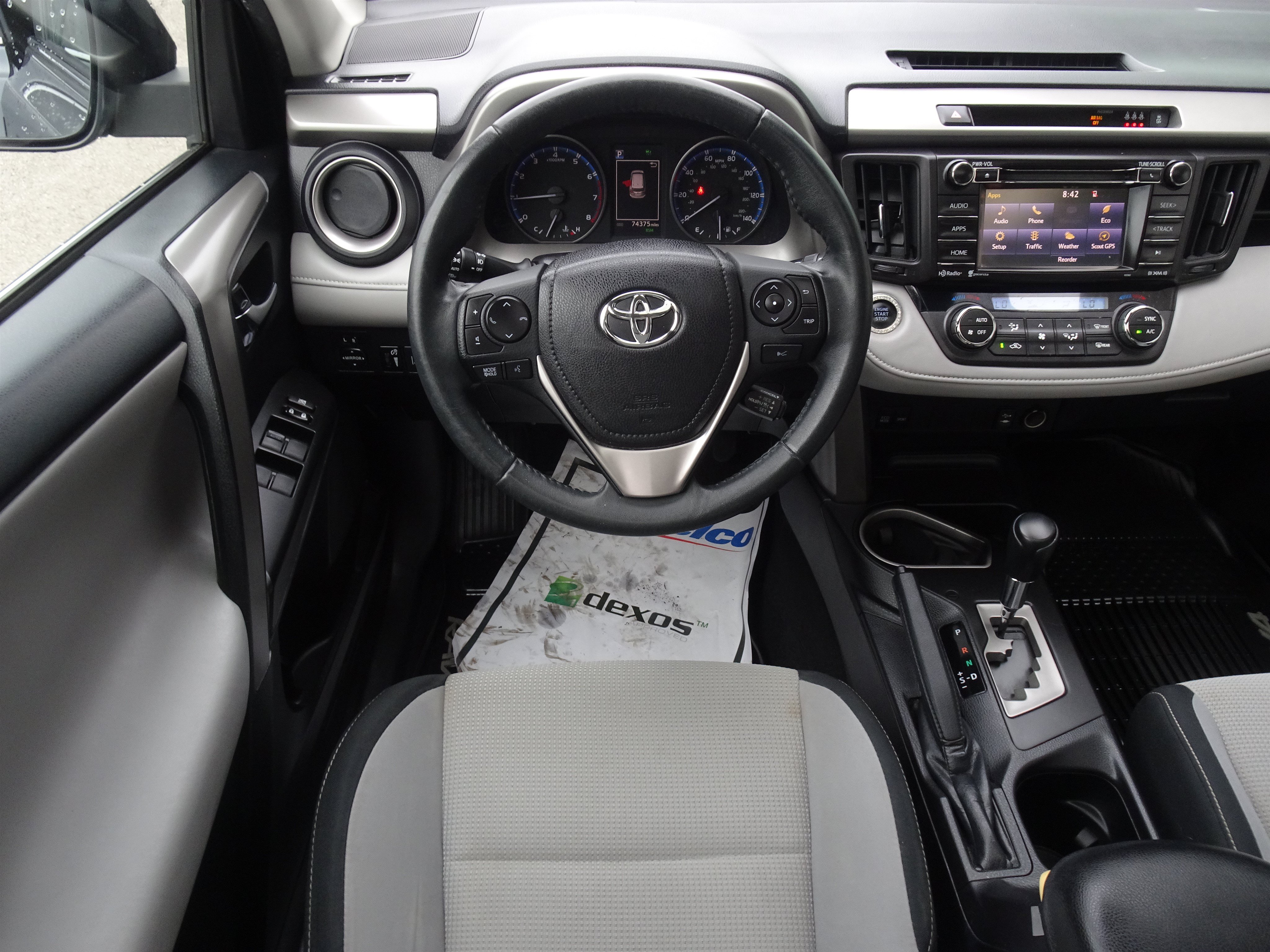 Used 2017 Toyota RAV4 XLE FWD image 14