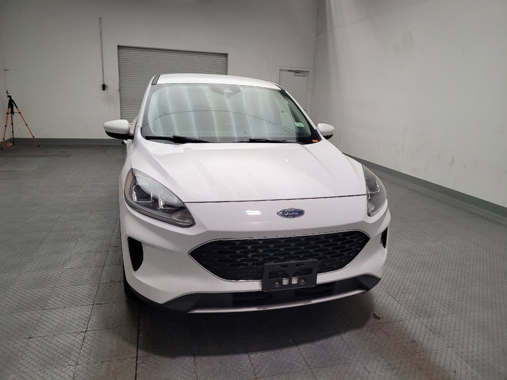 Used 2020 Ford Escape SE FWD image 14
