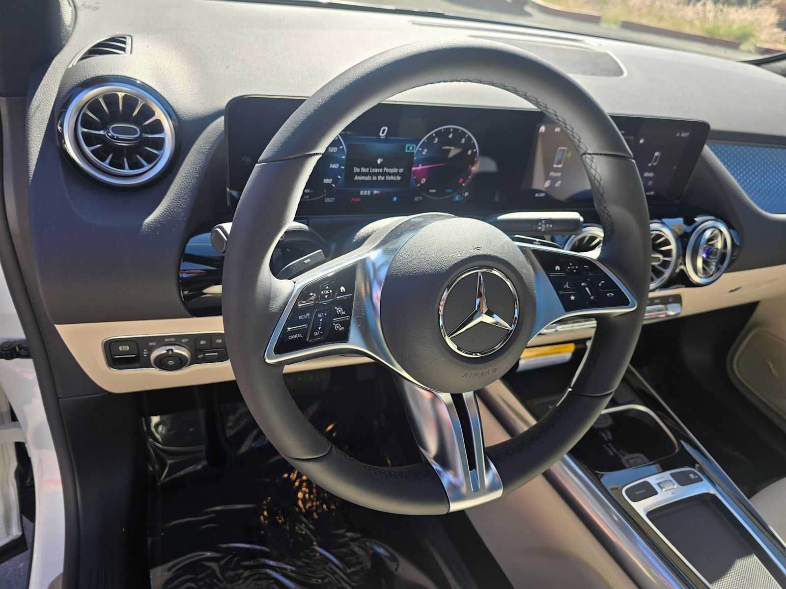 New 2026 Mercedes-Benz GLA 250 image 25