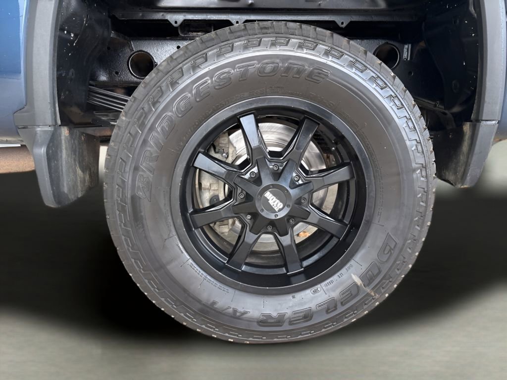 Used 2020 Chevrolet Silverado 2500 Custom w/ Custom Value Package image 32