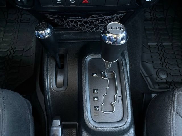 Used 2018 Jeep Wrangler Unlimited Sport S AWD/4WD image 30