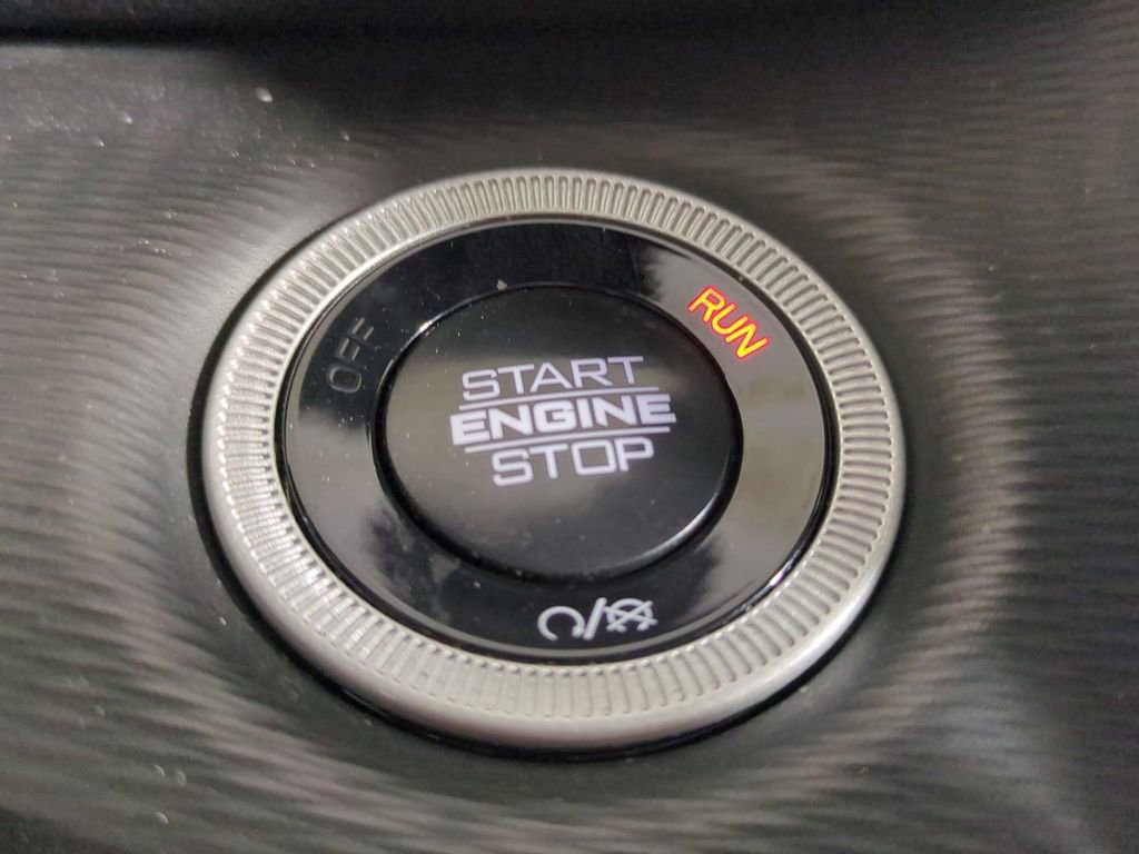 Used 2024 Jeep Grand Cherokee Altitude image 35